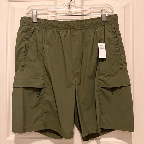 Gap Green Nylon Trail Shorts Mens Size Medium - Picture 9 of 12